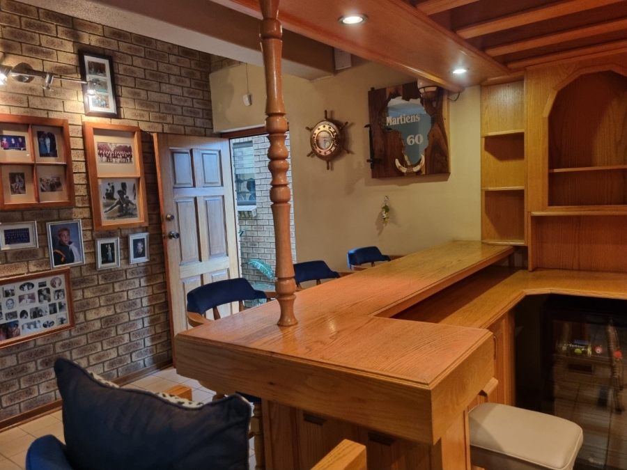 5 Bedroom Property for Sale in Vanderbijlpark SE 3 Gauteng