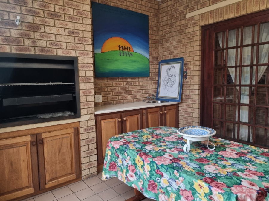 5 Bedroom Property for Sale in Vanderbijlpark SE 3 Gauteng