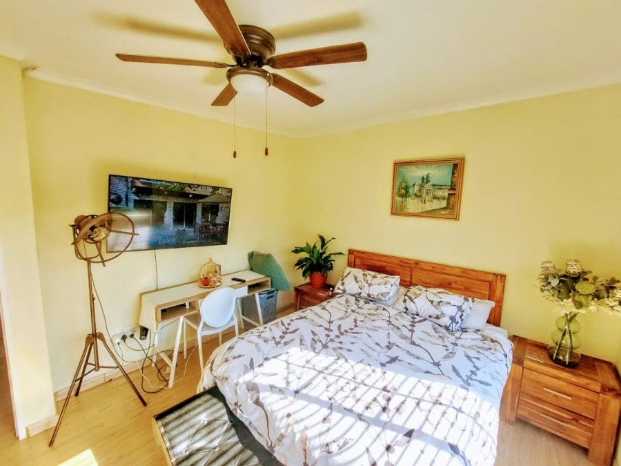 To Let 2 Bedroom Property for Rent in Sonneglans Gauteng