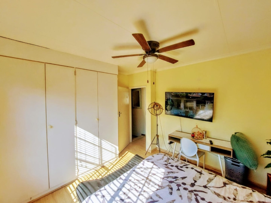 To Let 2 Bedroom Property for Rent in Sonneglans Gauteng