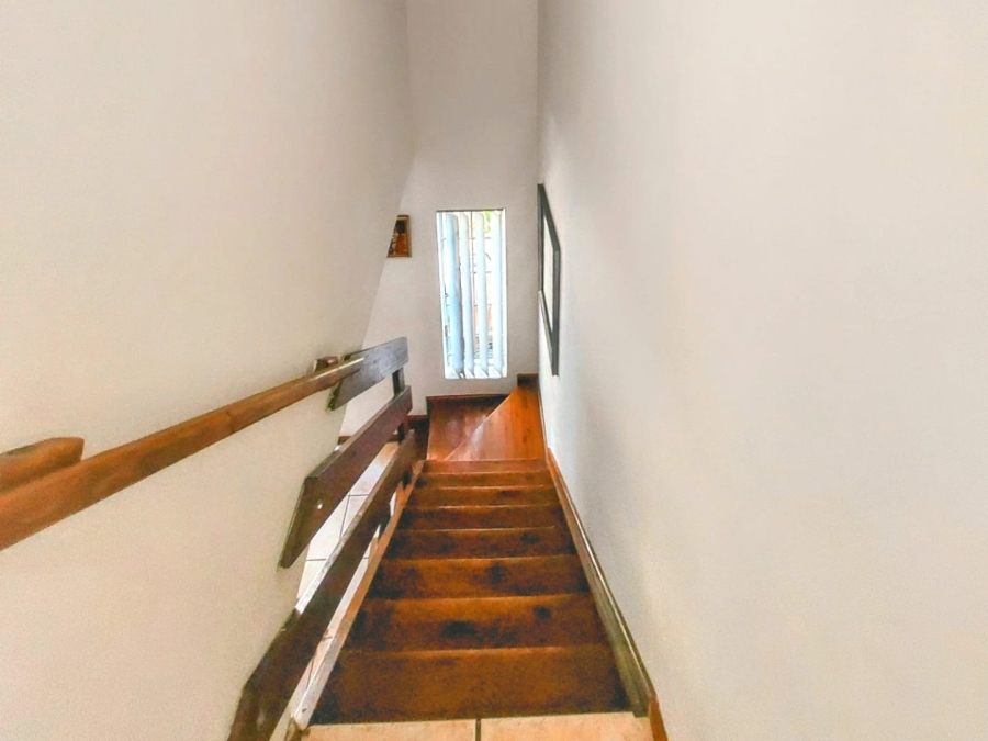 To Let 2 Bedroom Property for Rent in Sonneglans Gauteng