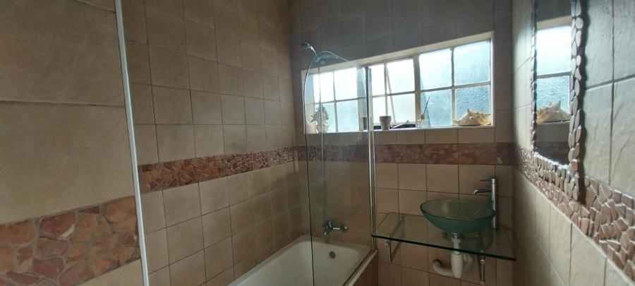 To Let 1 Bedroom Property for Rent in Hurlyvale Gauteng