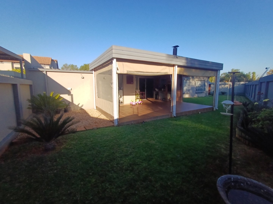 3 Bedroom Property for Sale in Annlin Gauteng