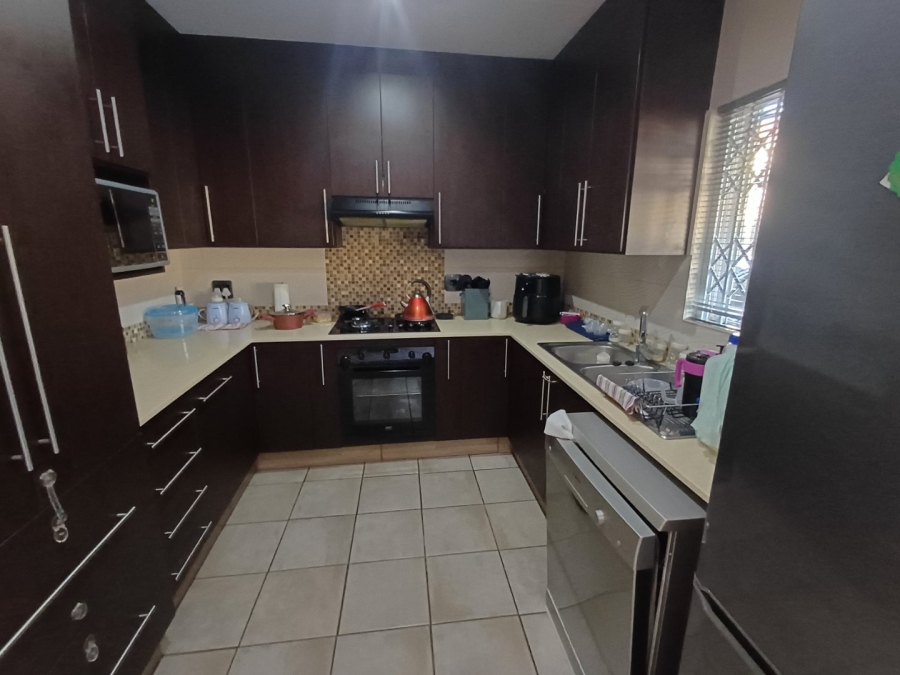 3 Bedroom Property for Sale in Annlin Gauteng