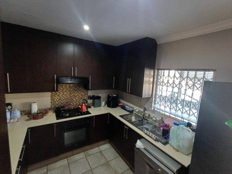 3 Bedroom Property for Sale in Annlin Gauteng
