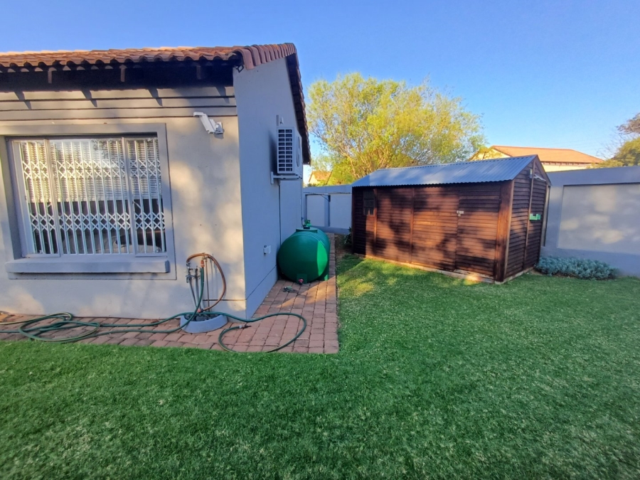 3 Bedroom Property for Sale in Annlin Gauteng
