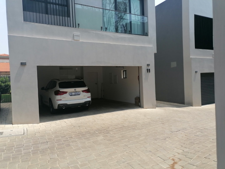 To Let 3 Bedroom Property for Rent in Hyde Park Gauteng