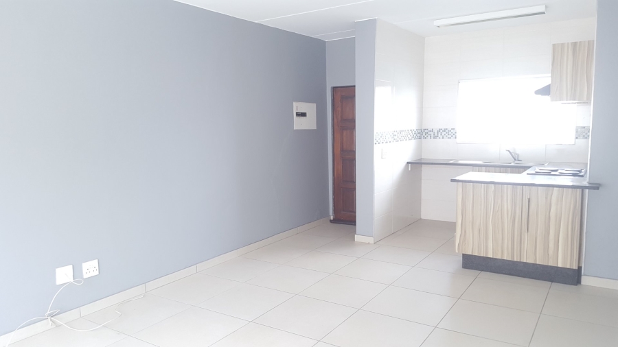 To Let 2 Bedroom Property for Rent in Meredale Gauteng