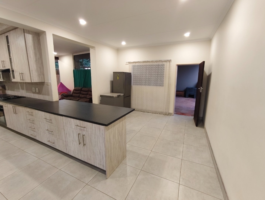 4 Bedroom Property for Sale in Sinoville Gauteng