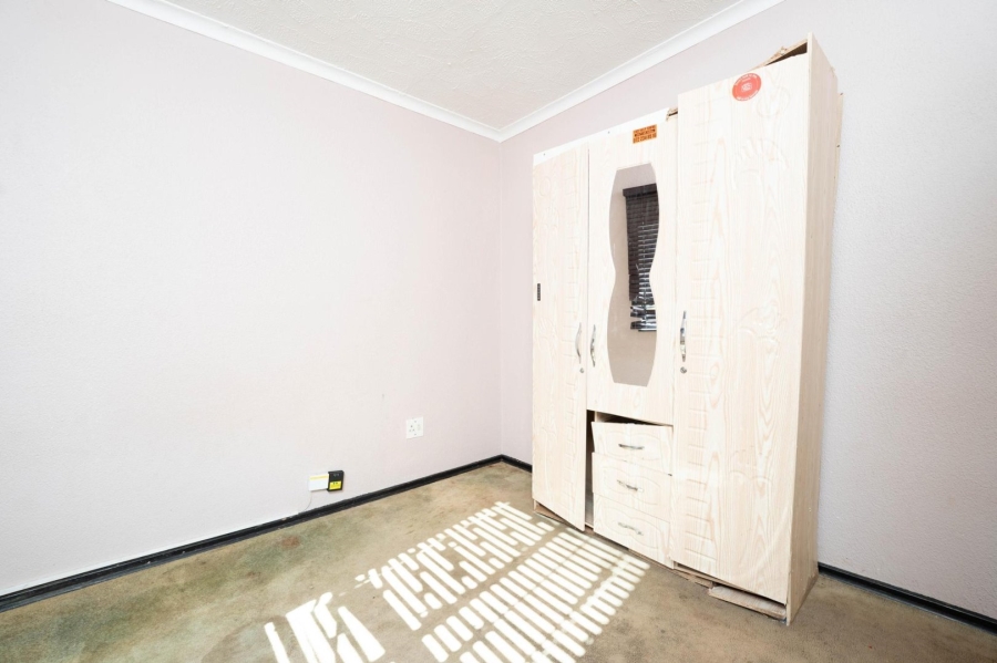 To Let 2 Bedroom Property for Rent in Protea North Gauteng