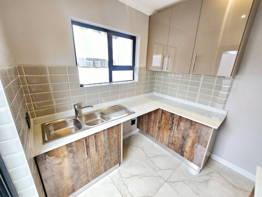 4 Bedroom Property for Sale in Eldoraigne Gauteng
