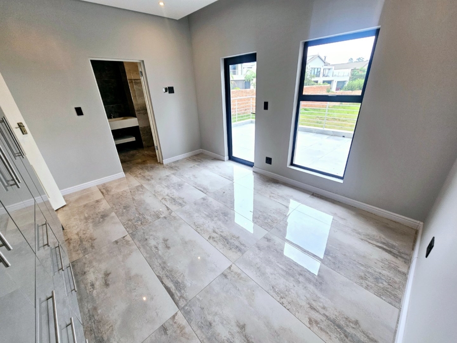 4 Bedroom Property for Sale in Eldoraigne Gauteng