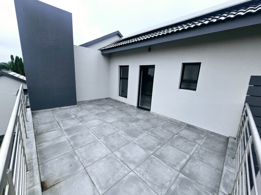 4 Bedroom Property for Sale in Eldoraigne Gauteng