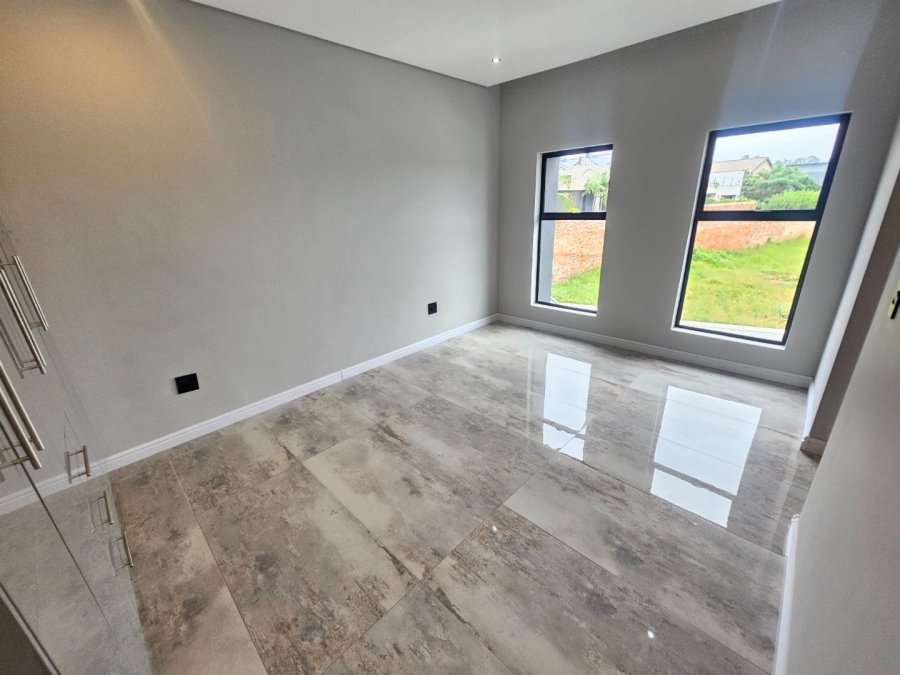 4 Bedroom Property for Sale in Eldoraigne Gauteng