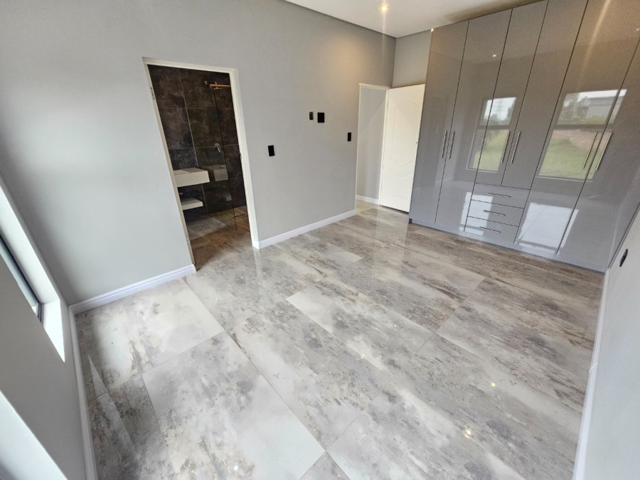 4 Bedroom Property for Sale in Eldoraigne Gauteng