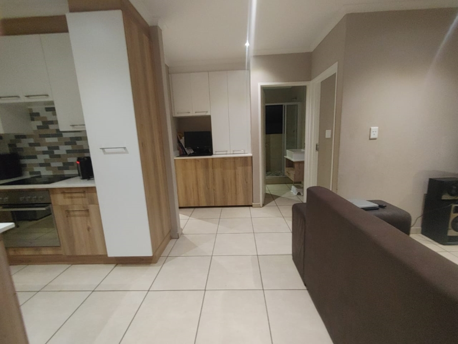  Bedroom Property for Sale in Die Hoewes Gauteng