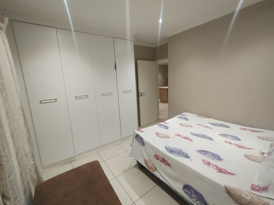  Bedroom Property for Sale in Die Hoewes Gauteng