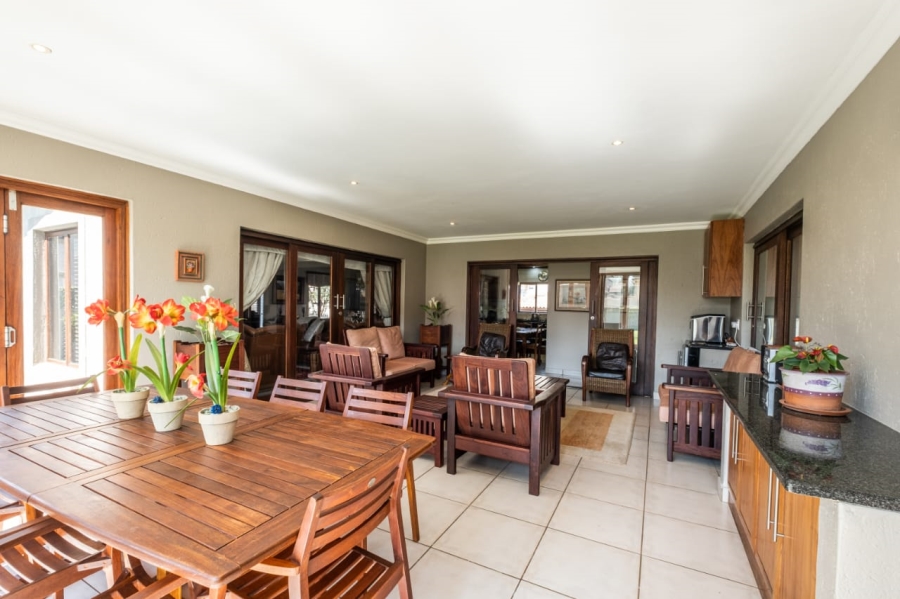 To Let 4 Bedroom Property for Rent in Rietvalleirand Gauteng