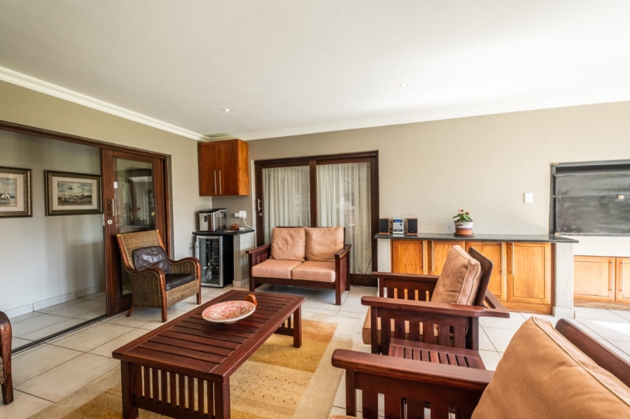 To Let 4 Bedroom Property for Rent in Rietvalleirand Gauteng