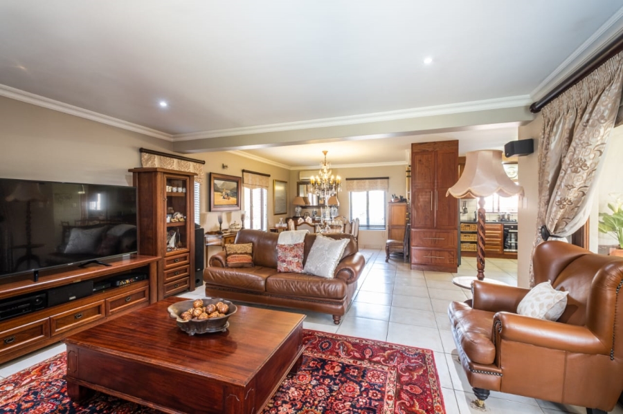 To Let 4 Bedroom Property for Rent in Rietvalleirand Gauteng