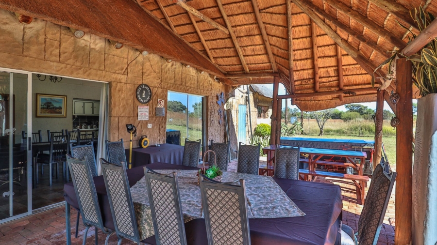 8 Bedroom Property for Sale in Dinokeng Game Reserve Gauteng