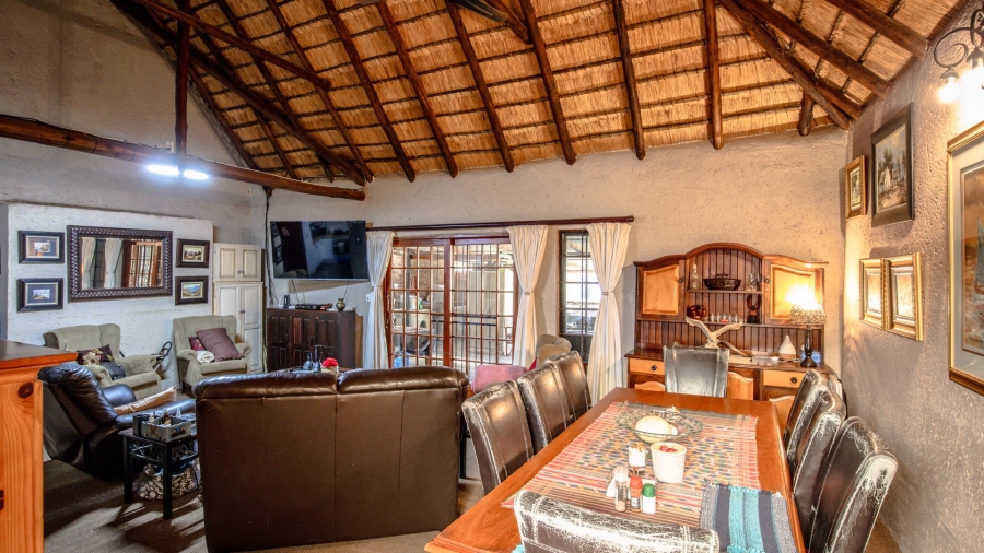 8 Bedroom Property for Sale in Dinokeng Game Reserve Gauteng