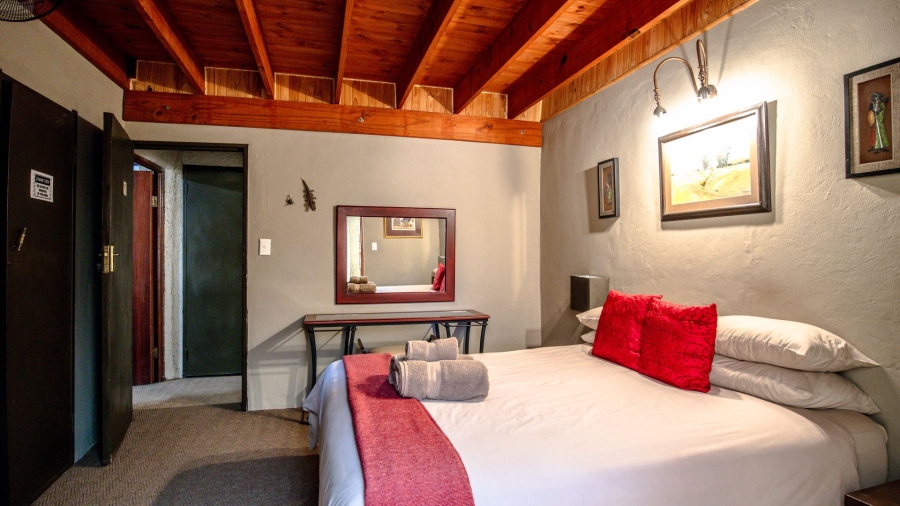 8 Bedroom Property for Sale in Dinokeng Game Reserve Gauteng