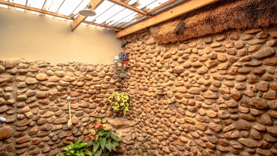 8 Bedroom Property for Sale in Dinokeng Game Reserve Gauteng