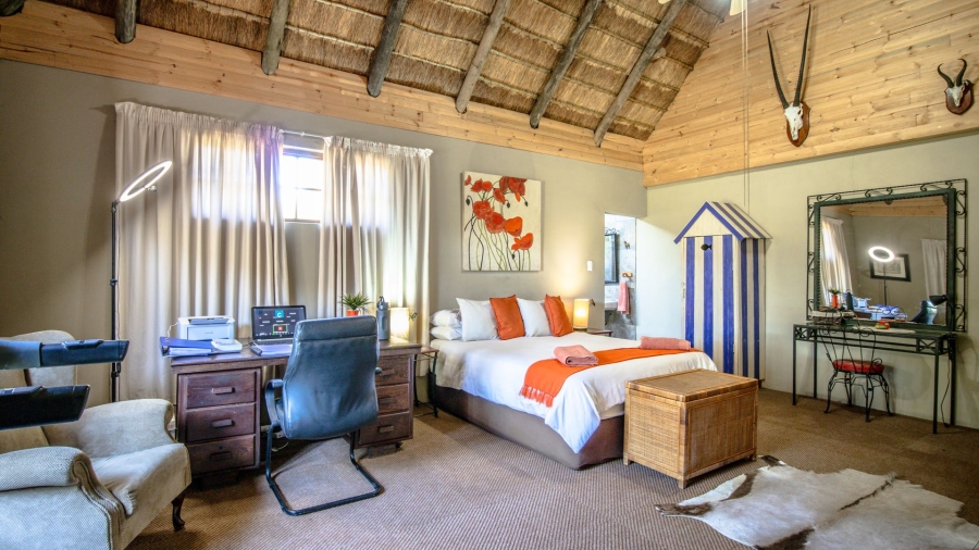 8 Bedroom Property for Sale in Dinokeng Game Reserve Gauteng