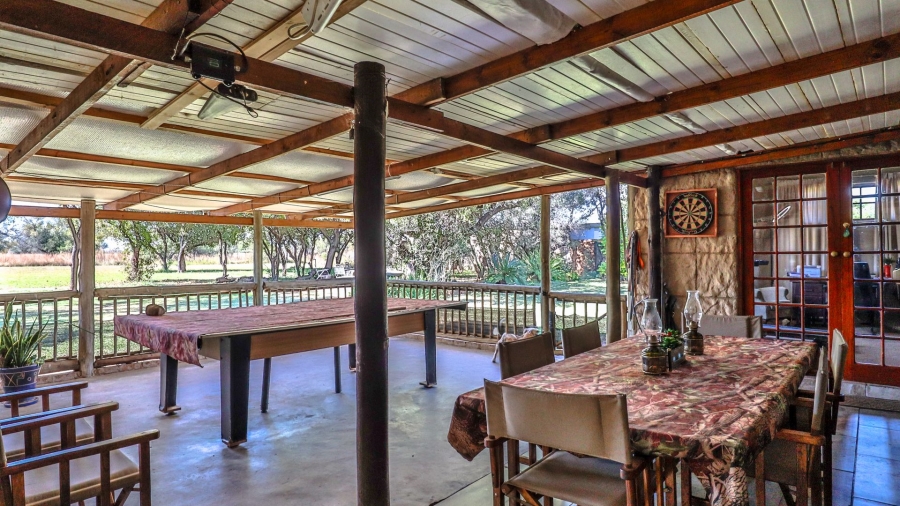 8 Bedroom Property for Sale in Dinokeng Game Reserve Gauteng