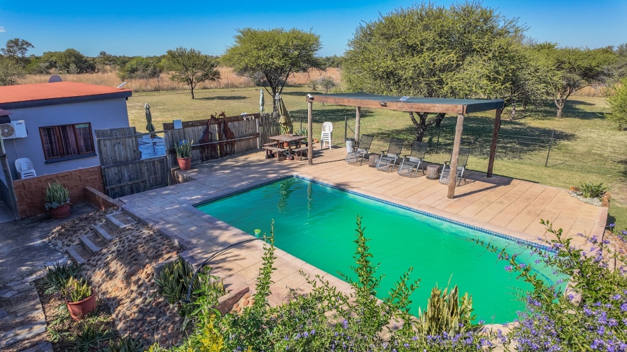 8 Bedroom Property for Sale in Dinokeng Game Reserve Gauteng