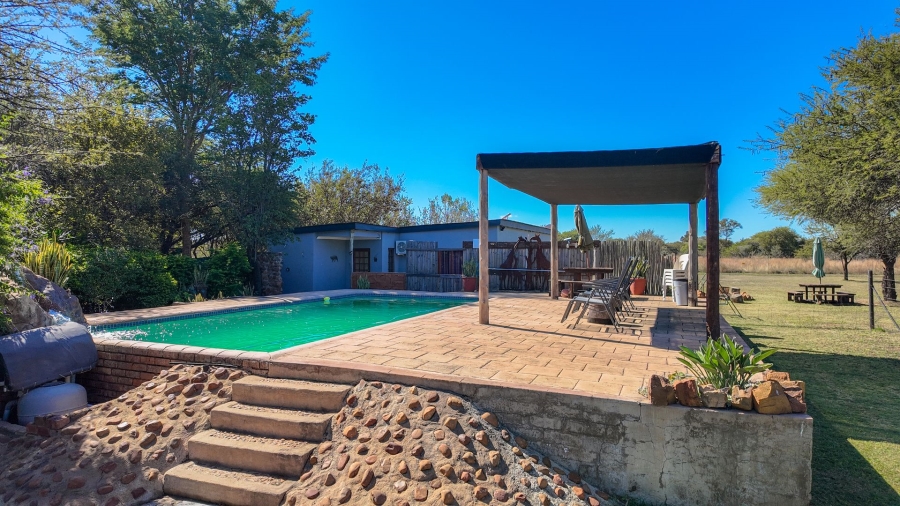8 Bedroom Property for Sale in Dinokeng Game Reserve Gauteng