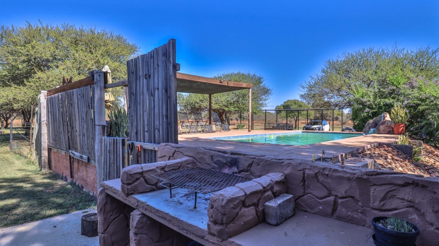 8 Bedroom Property for Sale in Dinokeng Game Reserve Gauteng