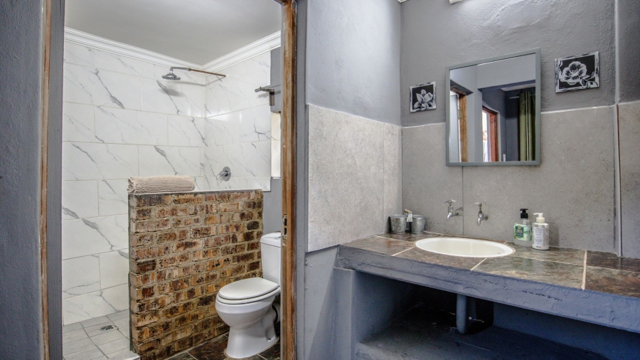 8 Bedroom Property for Sale in Dinokeng Game Reserve Gauteng