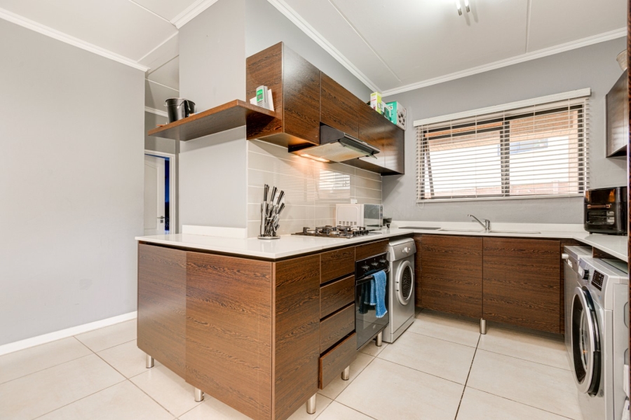 2 Bedroom Property for Sale in Kyalami Hills Gauteng