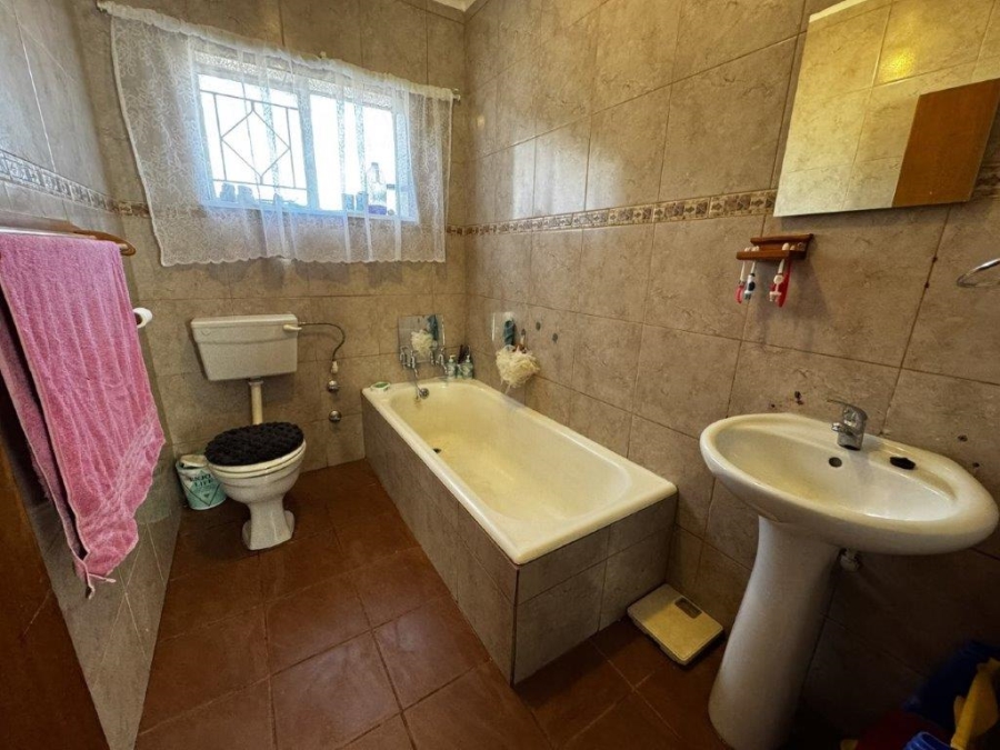 4 Bedroom Property for Sale in Birchleigh Gauteng