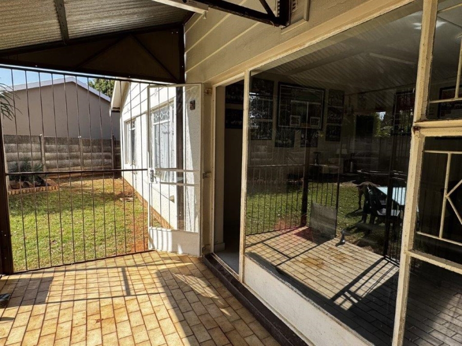4 Bedroom Property for Sale in Birchleigh Gauteng