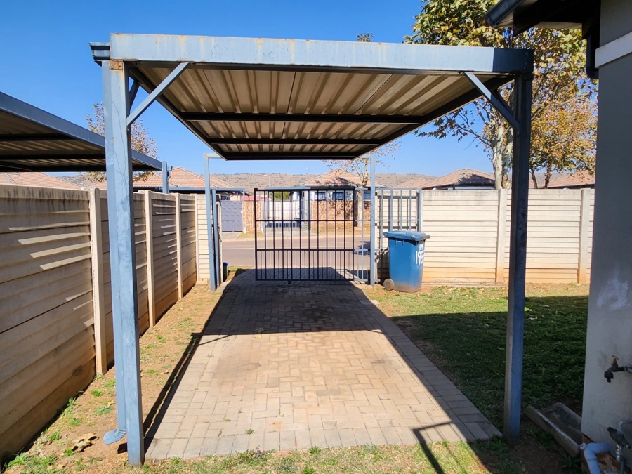 3 Bedroom Property for Sale in Andeon AH Gauteng