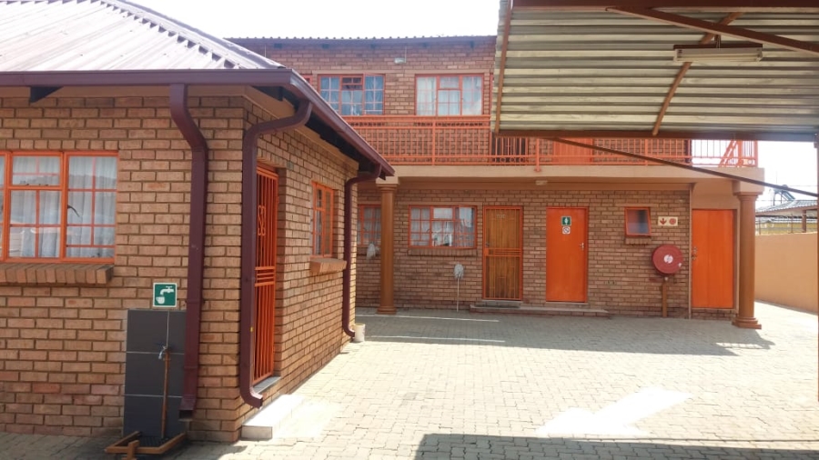36 Bedroom Property for Sale in Mahube Valley Gauteng