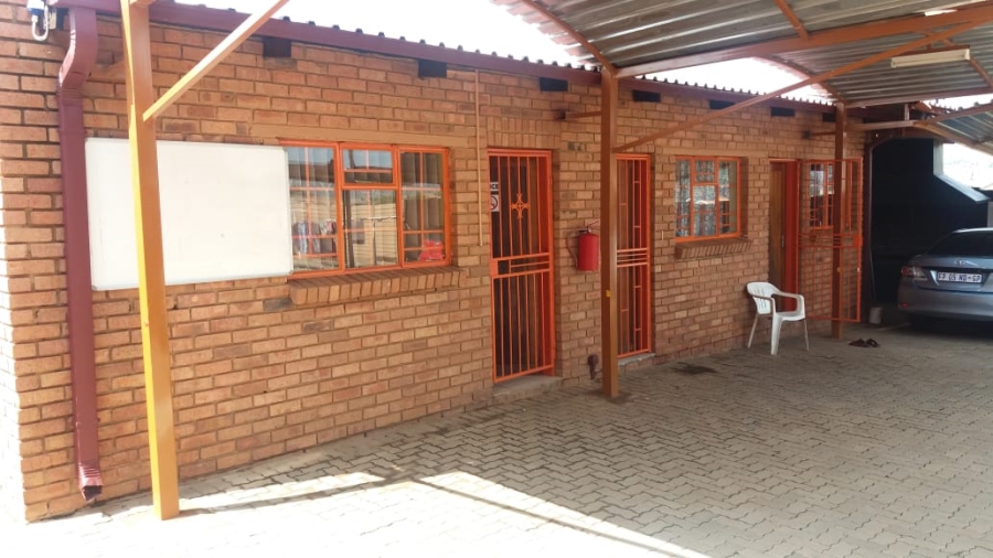 36 Bedroom Property for Sale in Mahube Valley Gauteng