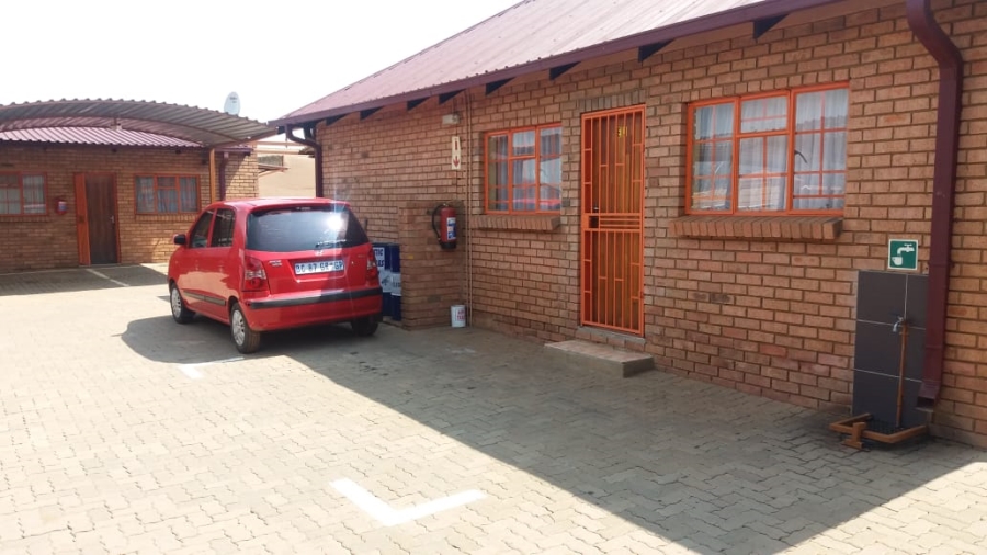 36 Bedroom Property for Sale in Mahube Valley Gauteng