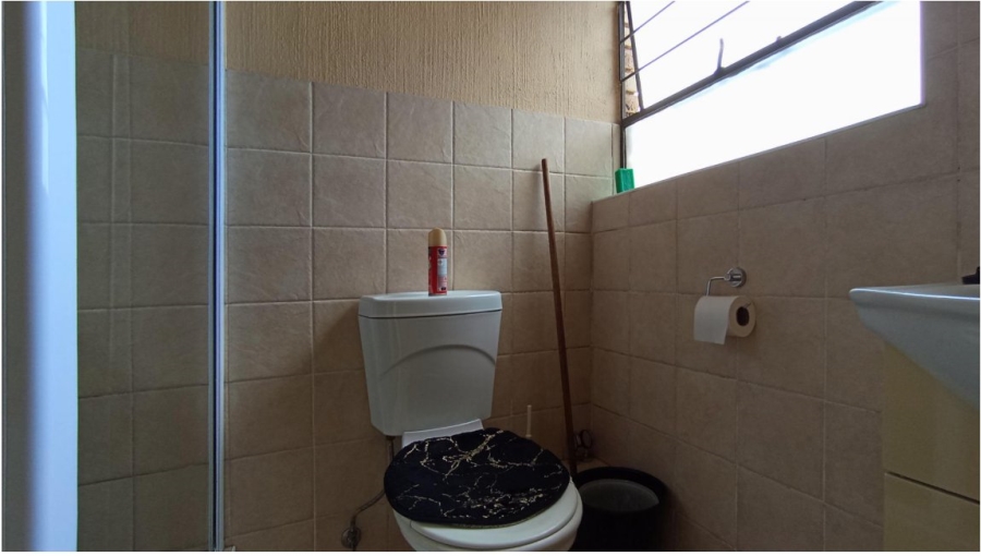 2 Bedroom Property for Sale in Georginia Gauteng