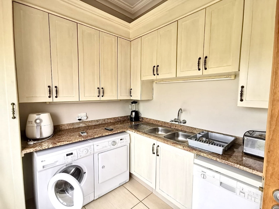 5 Bedroom Property for Sale in Vaal Marina Gauteng
