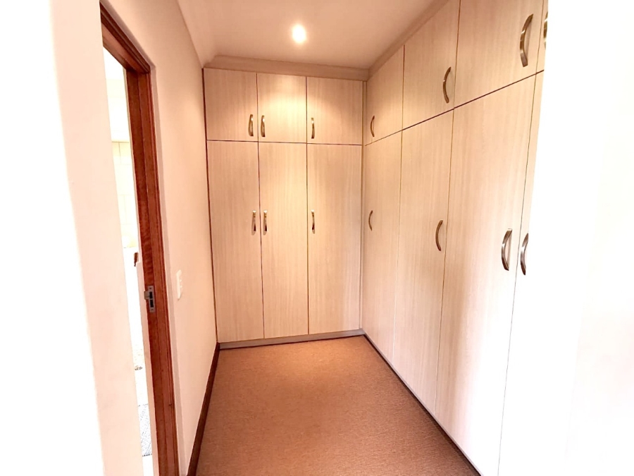 5 Bedroom Property for Sale in Vaal Marina Gauteng