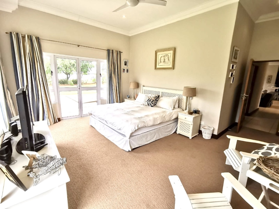 5 Bedroom Property for Sale in Vaal Marina Gauteng