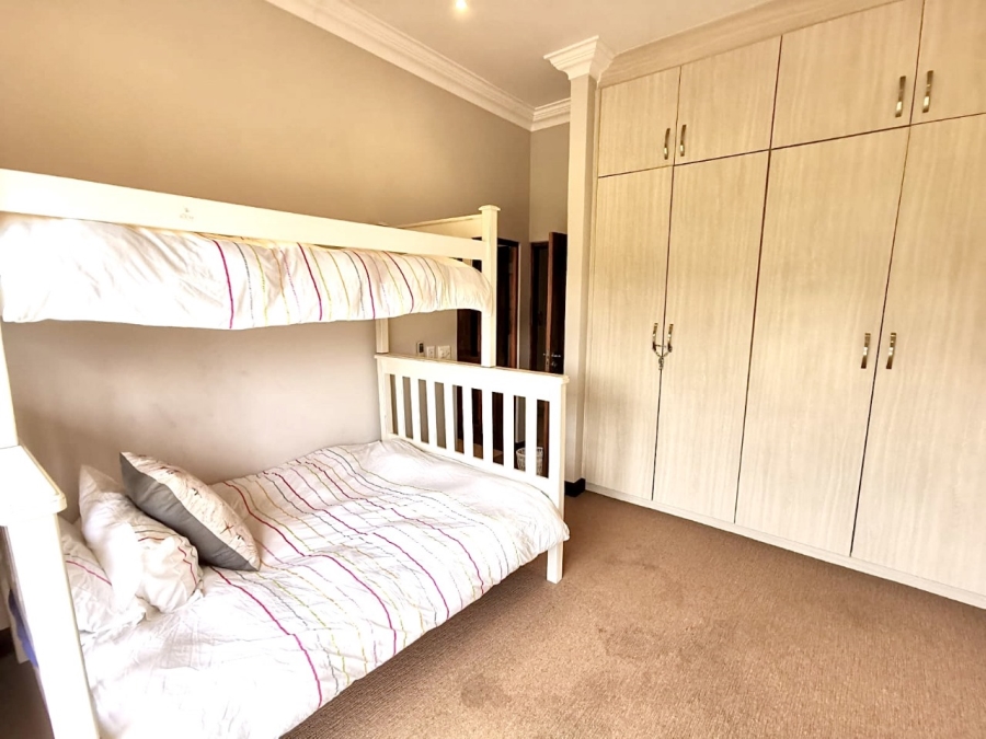 5 Bedroom Property for Sale in Vaal Marina Gauteng