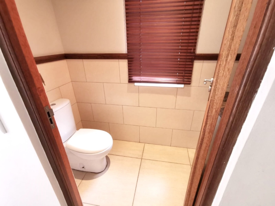 5 Bedroom Property for Sale in Vaal Marina Gauteng
