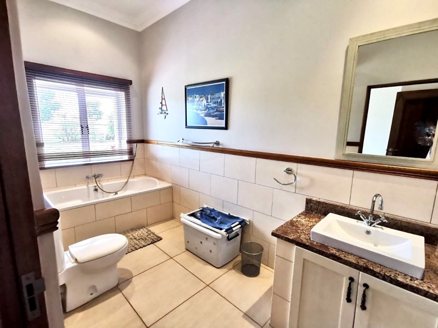 5 Bedroom Property for Sale in Vaal Marina Gauteng