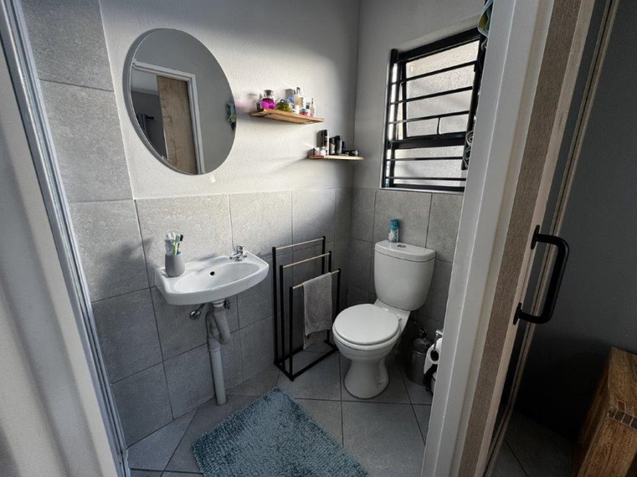 2 Bedroom Property for Sale in Norton Home Estate AH Gauteng
