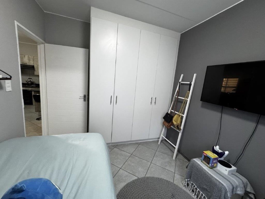2 Bedroom Property for Sale in Norton Home Estate AH Gauteng